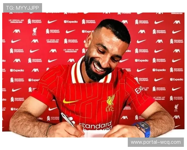 利物浦主帅斯洛特场边凝神，联赛连败下面临执教生涯最大考验